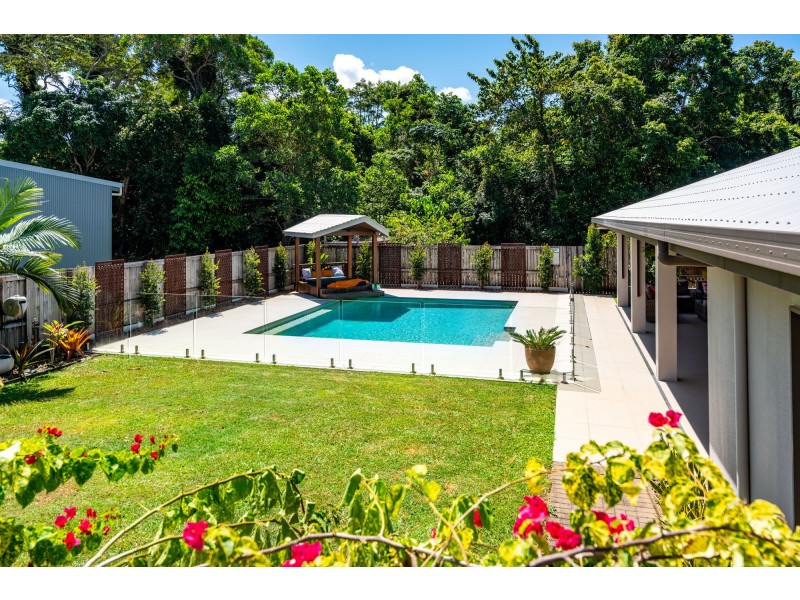 1 Sanctuary Cres, Wongaling Beach QLD 4852