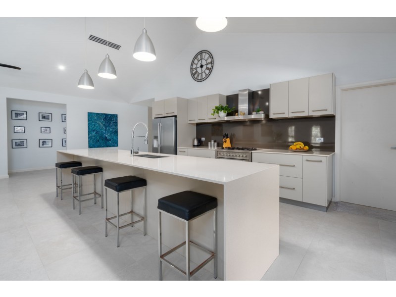 1 Sanctuary Cres, Wongaling Beach QLD 4852