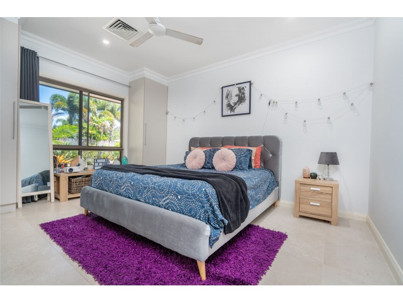 1 Sanctuary Cres, Wongaling Beach QLD 4852