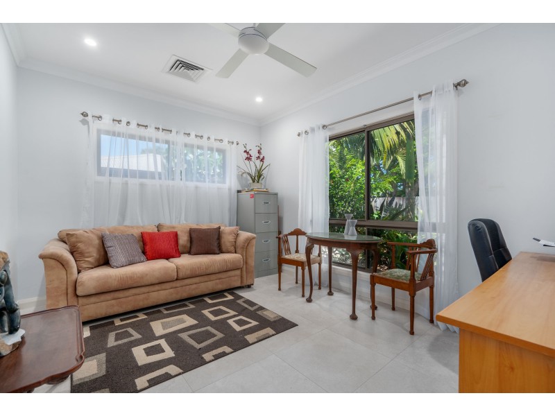 1 Sanctuary Cres, Wongaling Beach QLD 4852
