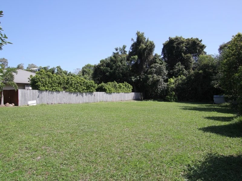 18 Clipper Court, South Mission Beach QLD 4852