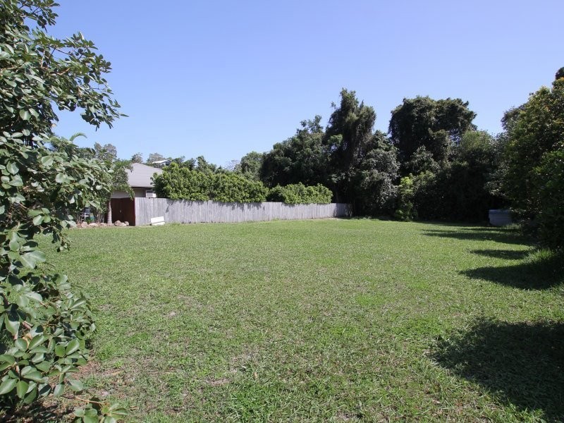 18 Clipper Court, South Mission Beach QLD 4852