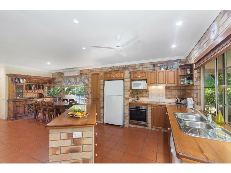 92 Porter Promenade, Mission Beach QLD 4852