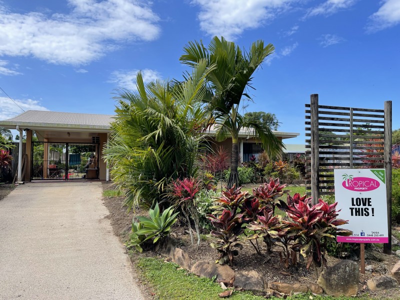 12 Casuarina Crescent, Mission Beach QLD 4852