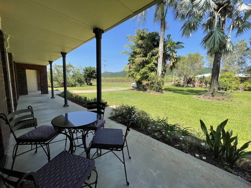 110 Jaffa Rd, El Arish QLD 4855