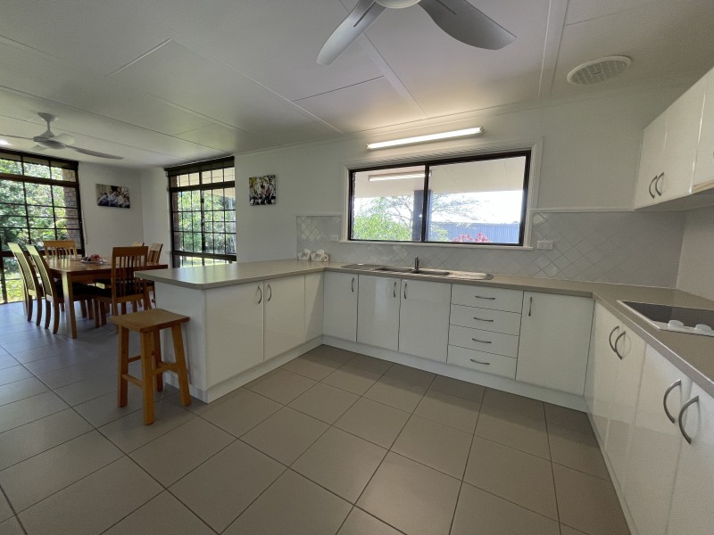 110 Jaffa Rd, El Arish QLD 4855