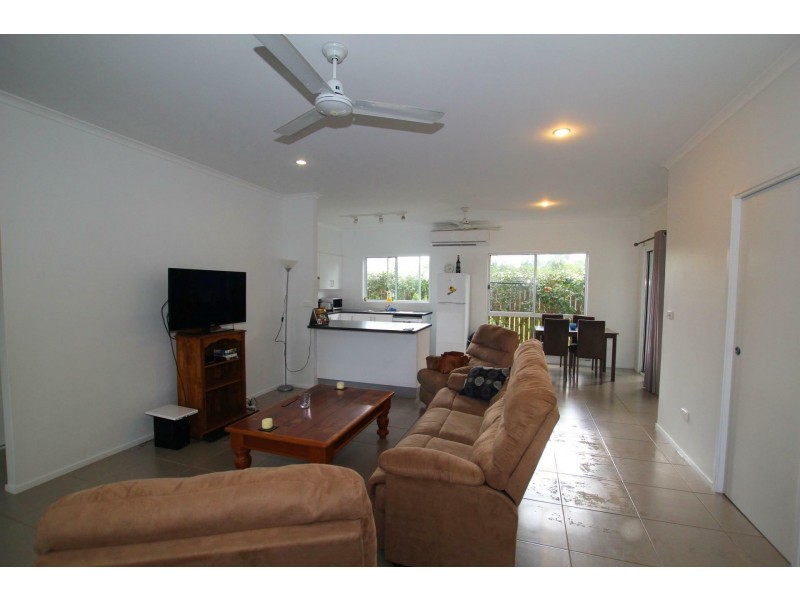 1/20 Seaview St, Mission Beach QLD 4852