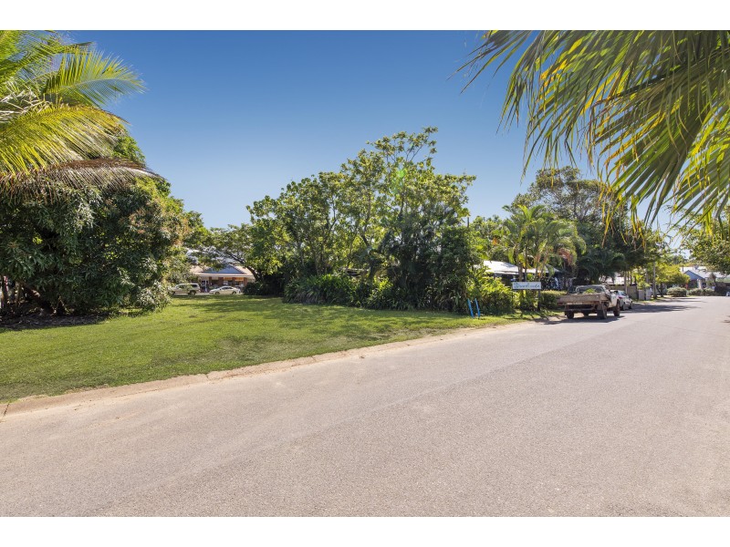 35 Porter Prom, Mission Beach QLD 4852