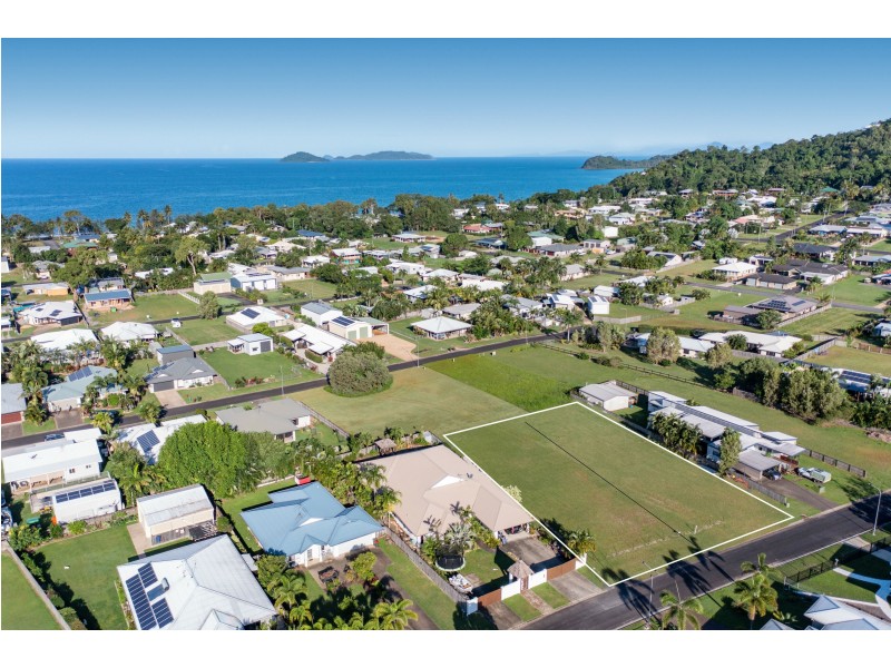 18-20 Mariner Drive, South Mission Beach QLD 4852