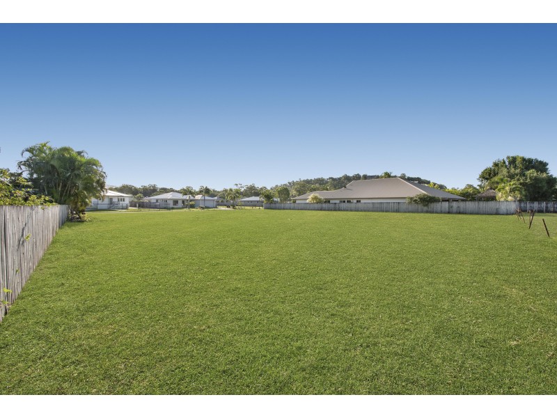 18-20 Mariner Drive, South Mission Beach QLD 4852