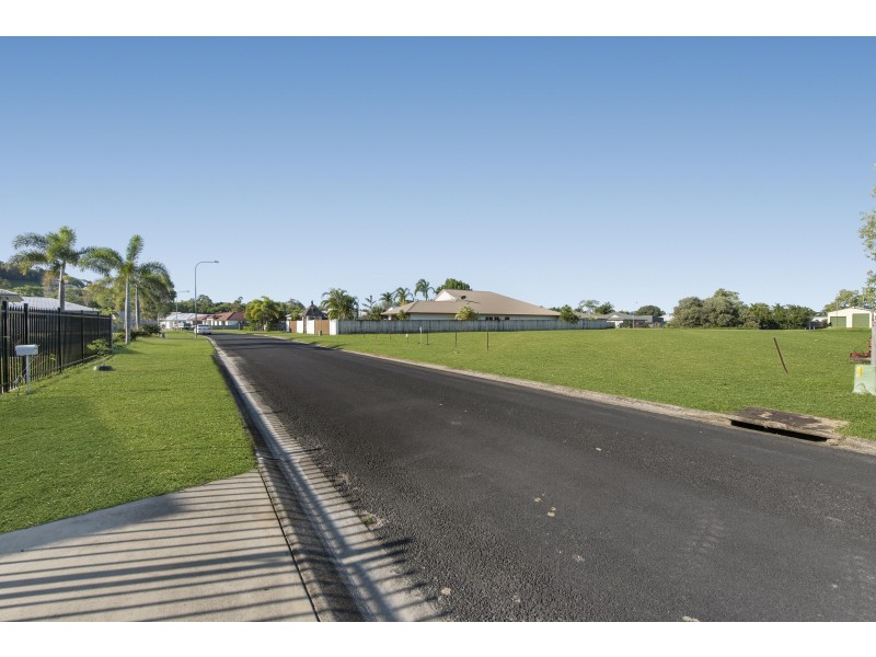 18-20 Mariner Drive, South Mission Beach QLD 4852