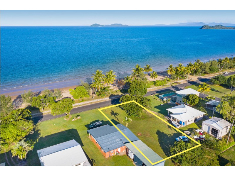 66 Kennedy Esp, South Mission Beach QLD 4852
