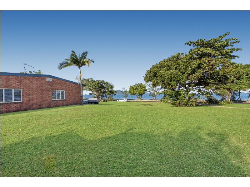 66 Kennedy Esp, South Mission Beach QLD 4852