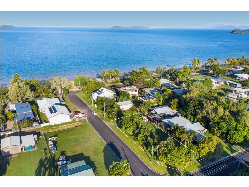 28 Seafarer St, South Mission Beach QLD 4852