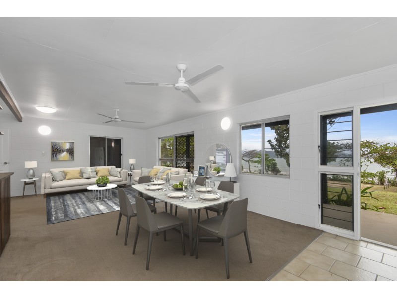 10 Kennedy Esp, South Mission Beach QLD 4852