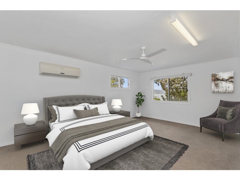 10 Kennedy Esp, South Mission Beach QLD 4852
