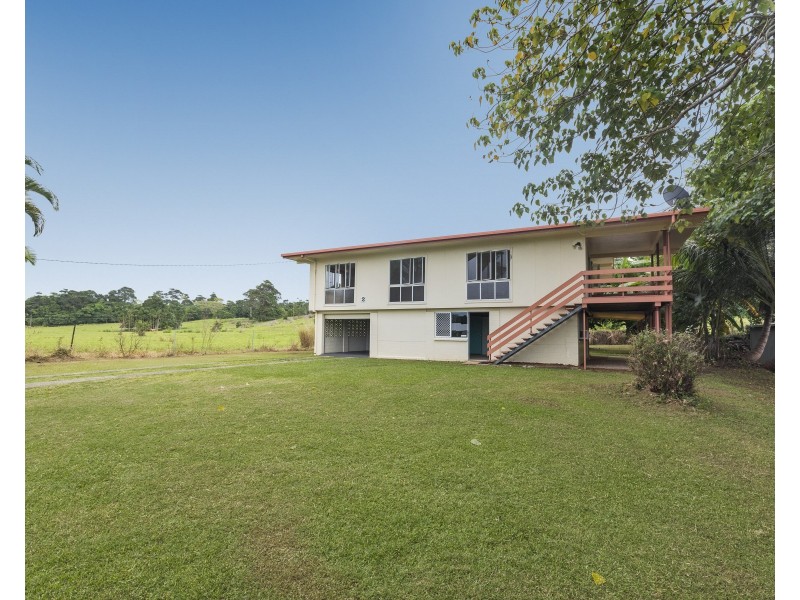 2 Porter Prom, Mission Beach QLD 4852