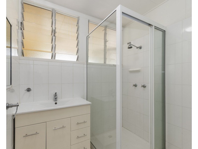 2 Porter Prom, Mission Beach QLD 4852