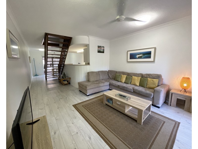 Unit 2/58-60 Porter Prom, Mission Beach QLD 4852