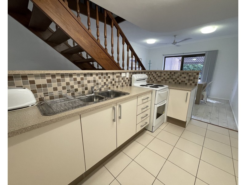 Unit 2/58-60 Porter Prom, Mission Beach QLD 4852