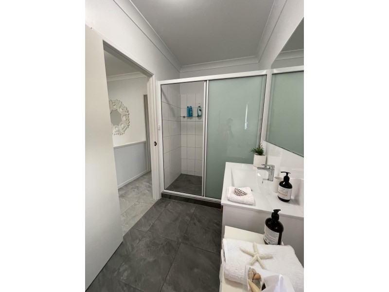 Unit 1/4 Hilliar St, Wongaling Beach QLD 4852