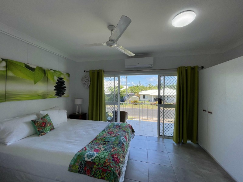 Unit 1/4 Hilliar St, Wongaling Beach QLD 4852