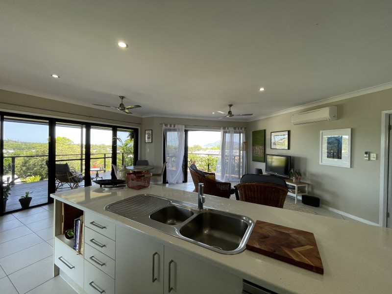 11 Riverside Tce, South Mission Beach QLD 4852