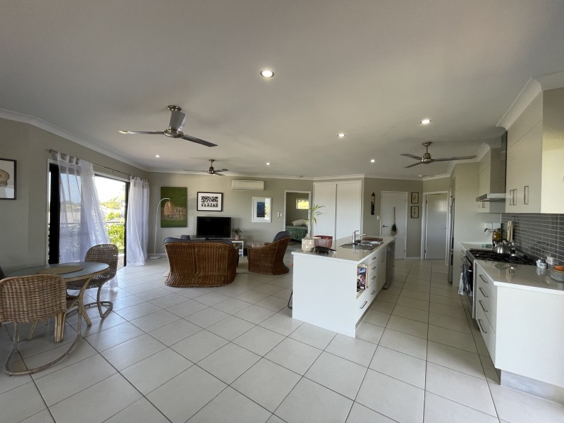 11 Riverside Tce, South Mission Beach QLD 4852