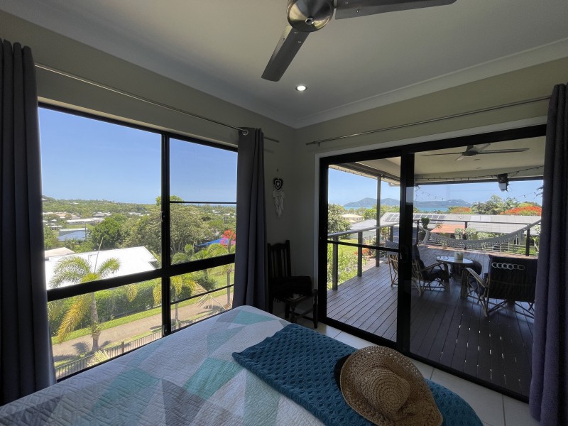 11 Riverside Tce, South Mission Beach QLD 4852