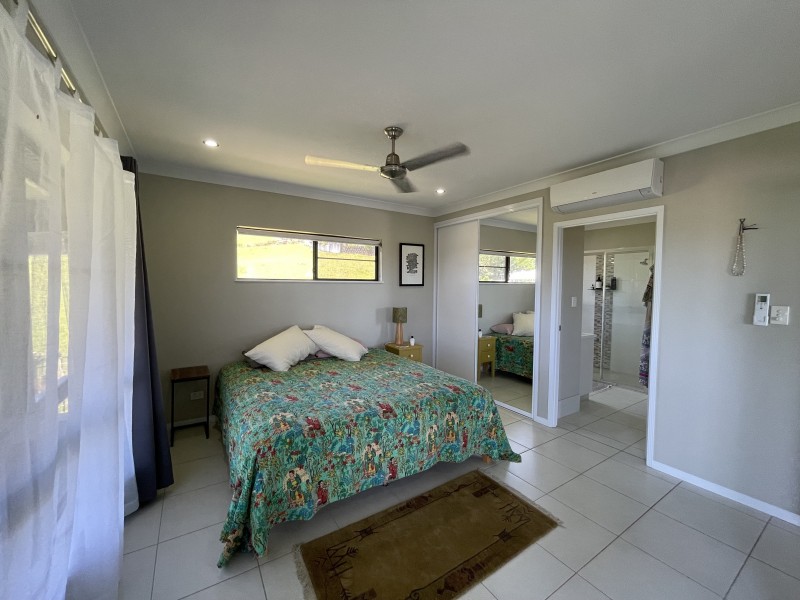 11 Riverside Tce, South Mission Beach QLD 4852