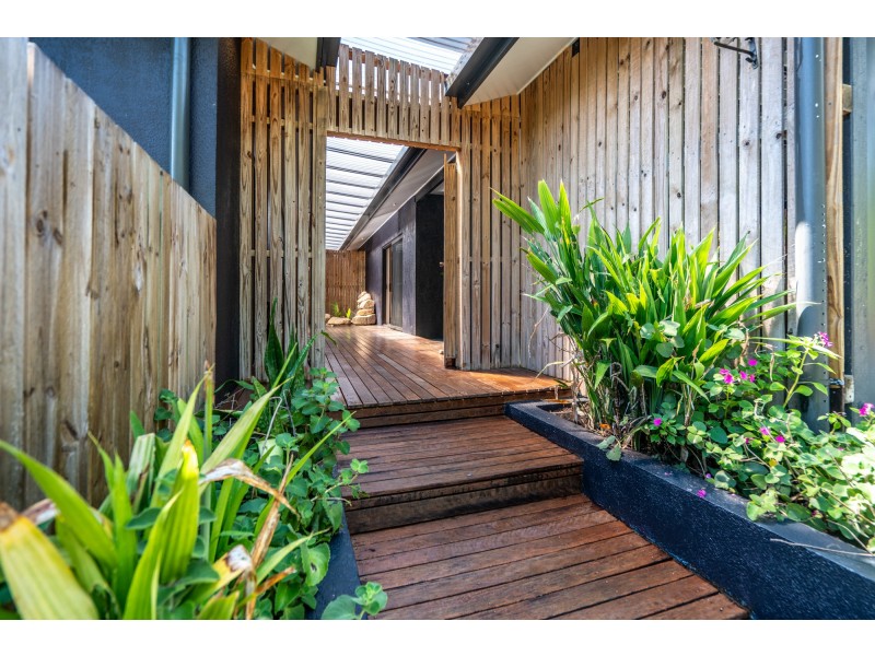 48 Pacific View Dr, Wongaling Beach QLD 4852