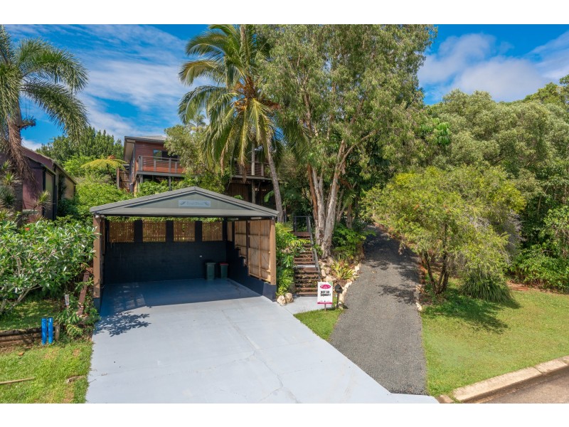 48 Pacific View Dr, Wongaling Beach QLD 4852
