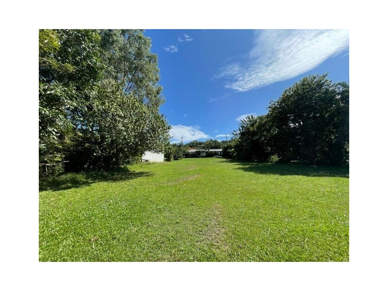 2 Jackey Jackey St, South Mission Beach QLD 4852