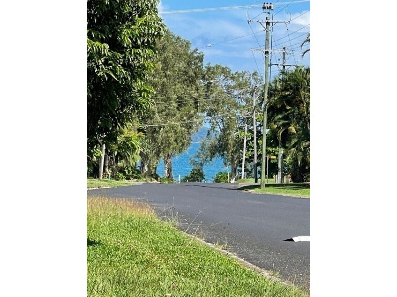 2 Jackey Jackey St, South Mission Beach QLD 4852