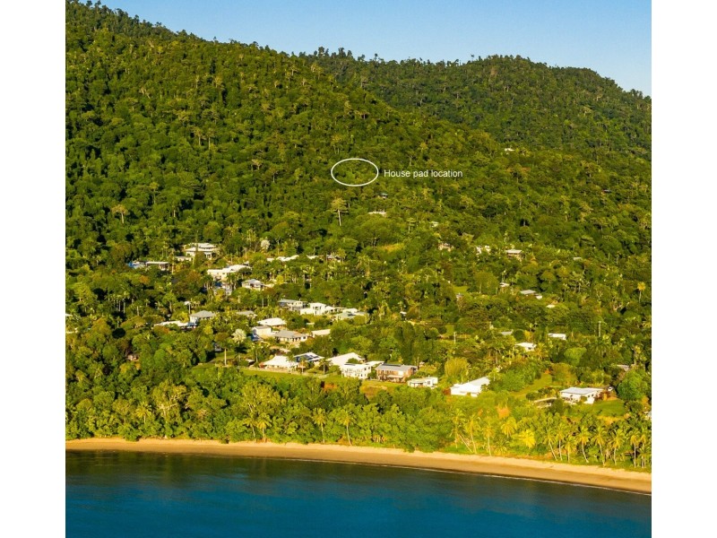 8 Bicton Cl, Bingil Bay QLD 4852