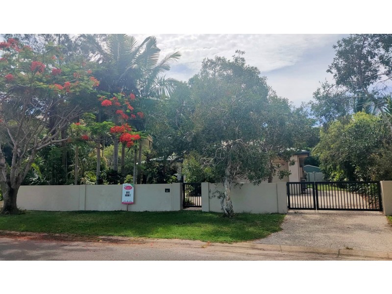 34 Sanctuary Cres, Wongaling Beach QLD 4852