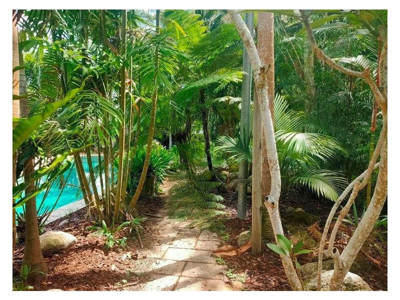 34 Sanctuary Cres, Wongaling Beach QLD 4852