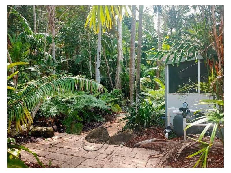 34 Sanctuary Cres, Wongaling Beach QLD 4852