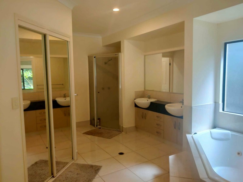 34 Sanctuary Cres, Wongaling Beach QLD 4852