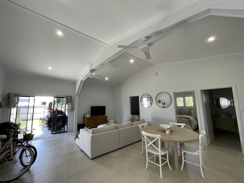 8 Clipper Ct, South Mission Beach QLD 4852