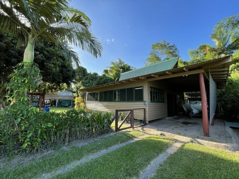1363 El Arish Mission Beach Rd, Mission Beach QLD 4852