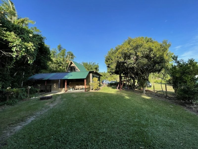 1363 El Arish Mission Beach Rd, Mission Beach QLD 4852