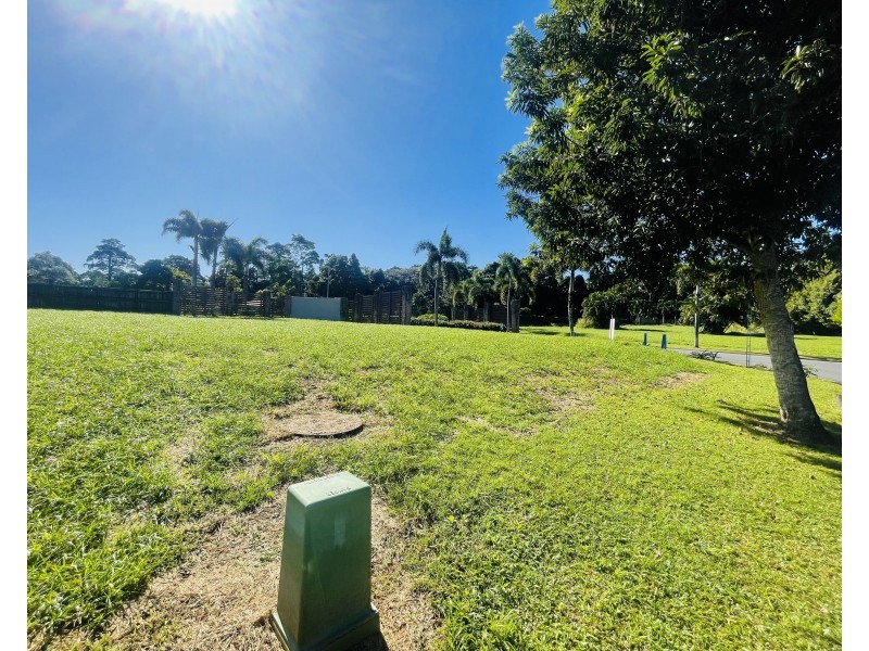 2 Lani Cl, Mission Beach QLD 4852