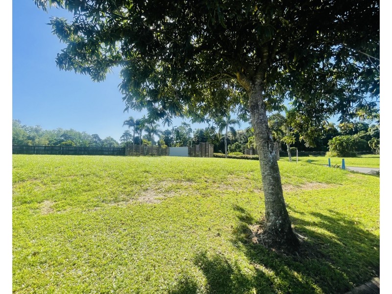2 Lani Cl, Mission Beach QLD 4852