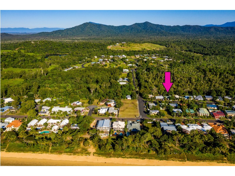 5 Holland St, Wongaling Beach QLD 4852