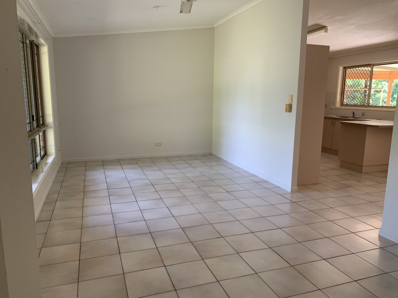 5 Holland St, Wongaling Beach QLD 4852