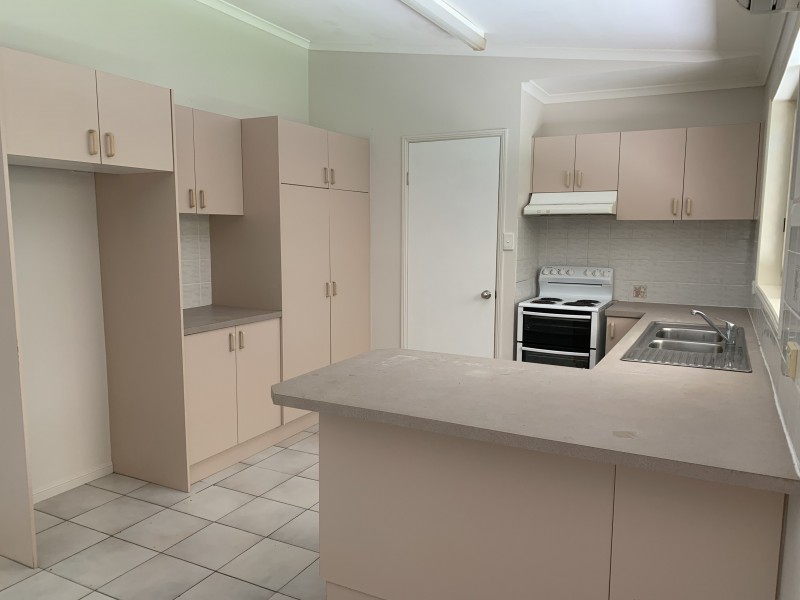 5 Holland St, Wongaling Beach QLD 4852