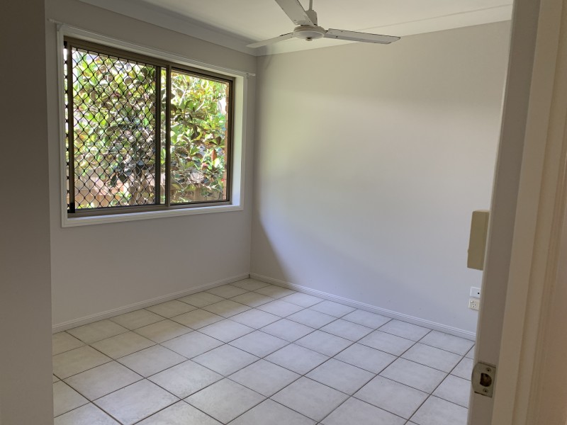 5 Holland St, Wongaling Beach QLD 4852