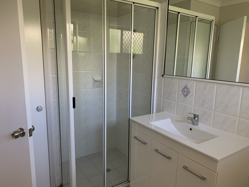 5 Holland St, Wongaling Beach QLD 4852