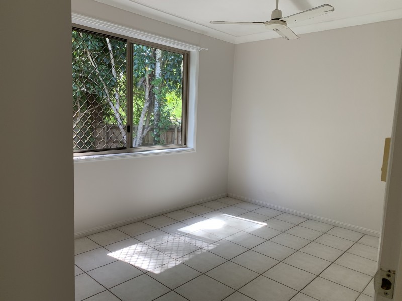 5 Holland St, Wongaling Beach QLD 4852